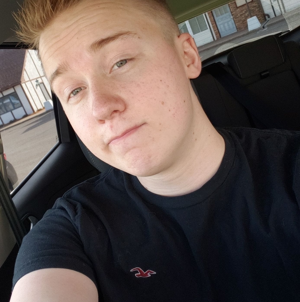 Meet your Posher, Dylan
